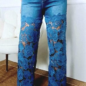 Pantalón wide leg con guipur floral calado