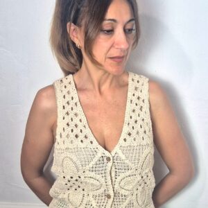 Chaleco boho color crema