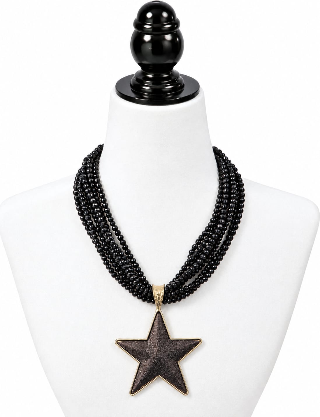 Collar Corto Multicapa de Bolitas Negras de Azabache con Dije Grande de Estrella