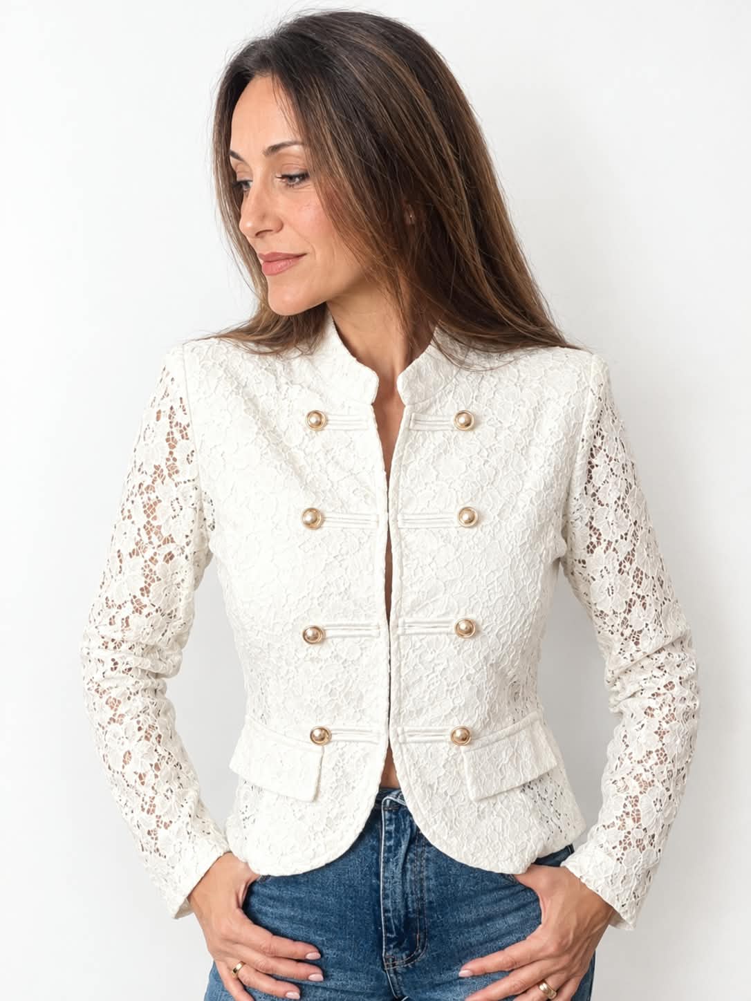Chaqueta Estilo Militar de Encaje Floral con Botones Dorados