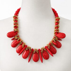 Collar Rojo Étnico con Cuentas de Turquesa Sintética y Apliques Dorados